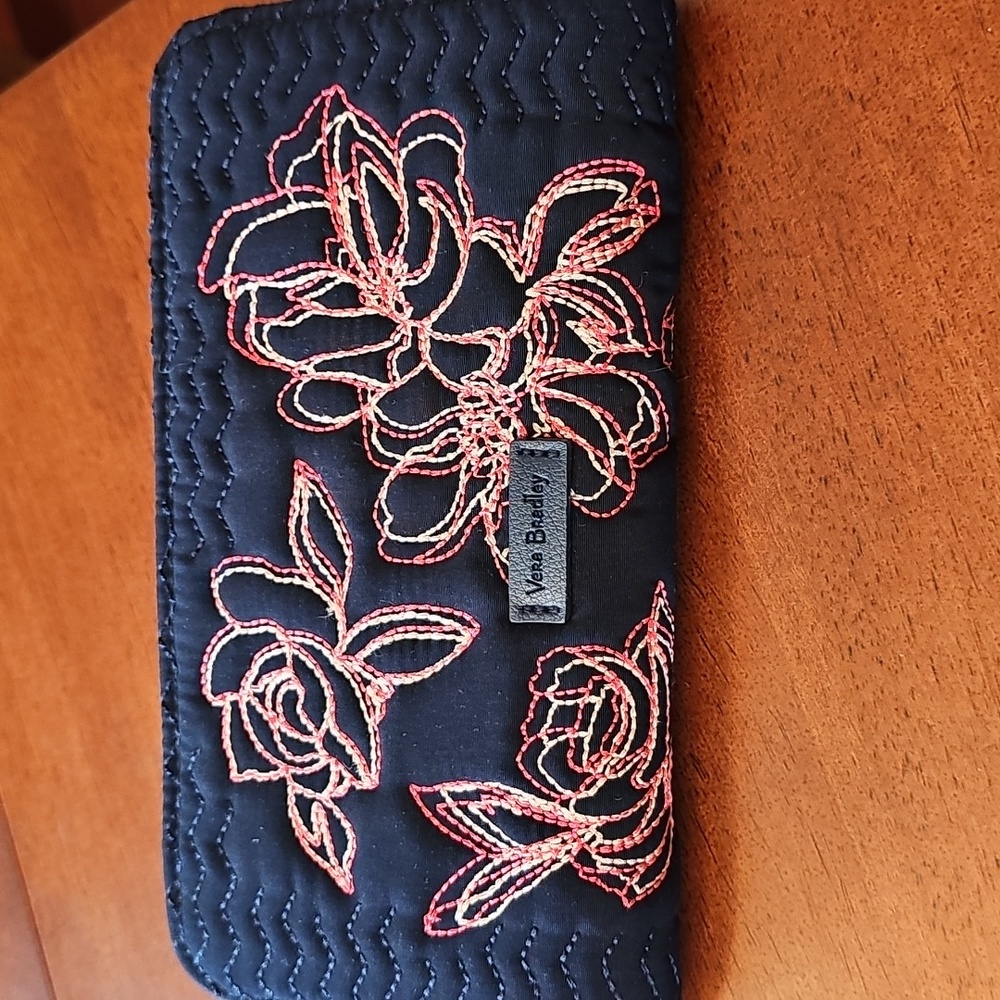 Vera Bradley Wallet..gorgeous!